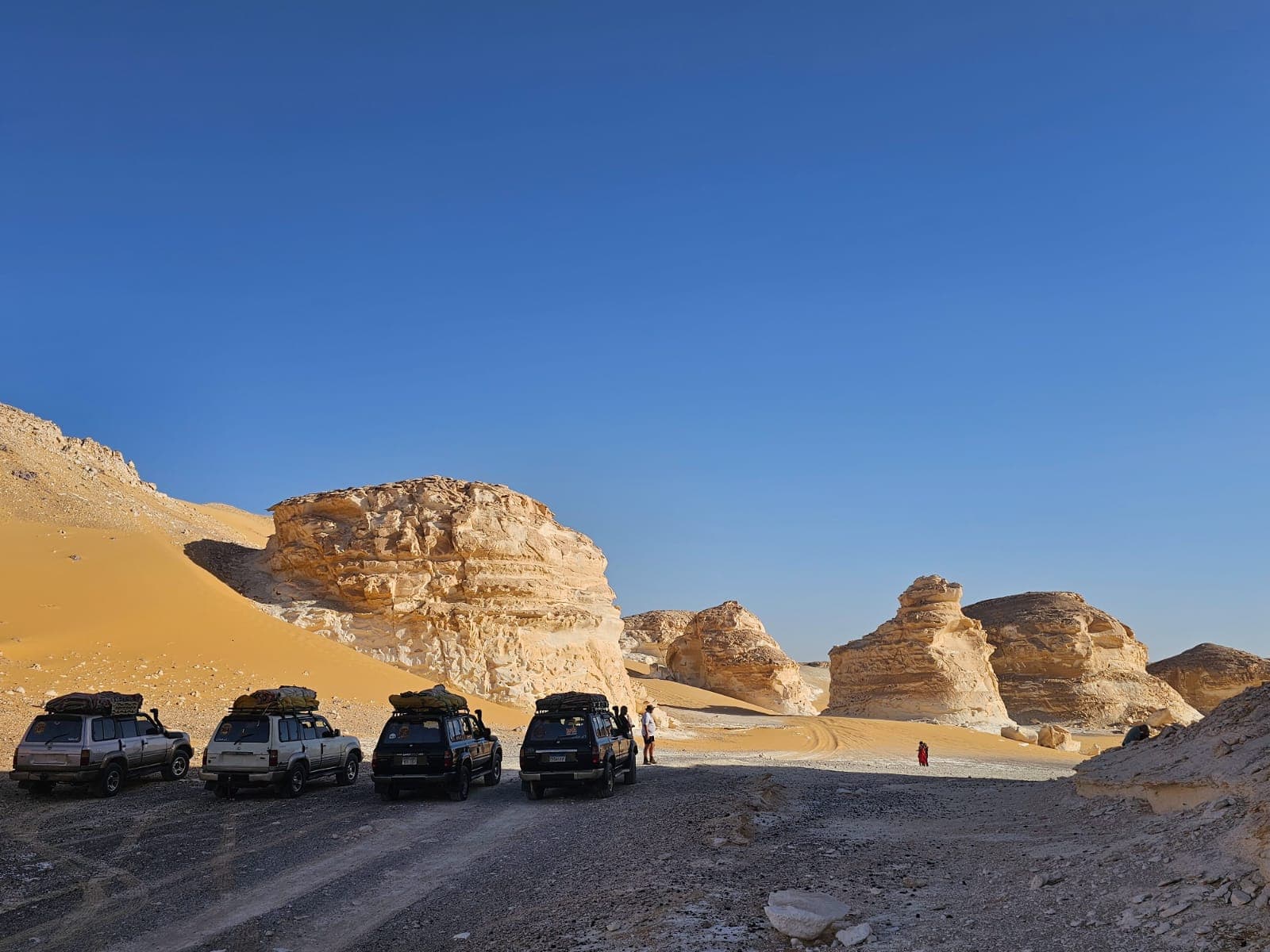 Ancient Rock Formations & Desert Landscapes